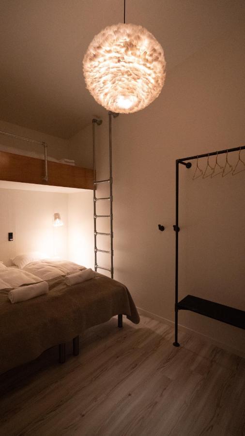 Broncks Apartment 1 - Modern 2-Bedroom In The Heart Of トースハウン エクステリア 写真